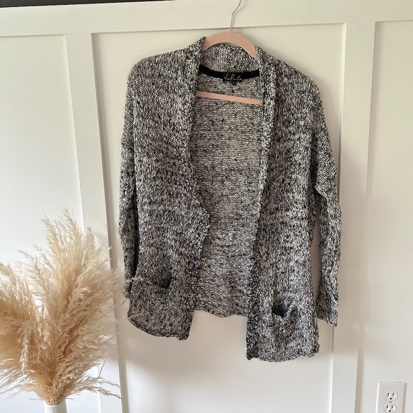 Aritzia Talula Sweater Cardigan - Picture 1 of 1